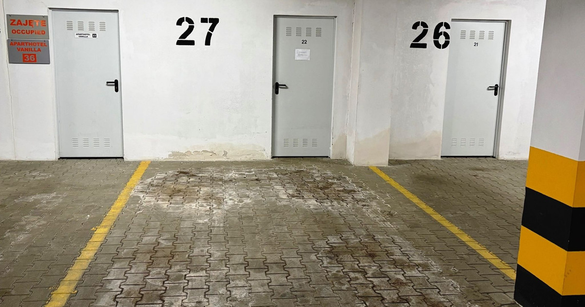 Miejsce postojowe wraz z komórką lokatorską