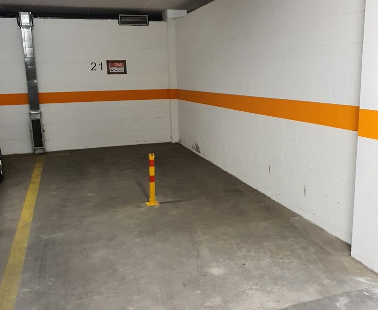 Do wynajęcia miejsce parkingowe w garażu podziemnym Tymienieckiego 21D Lofty
