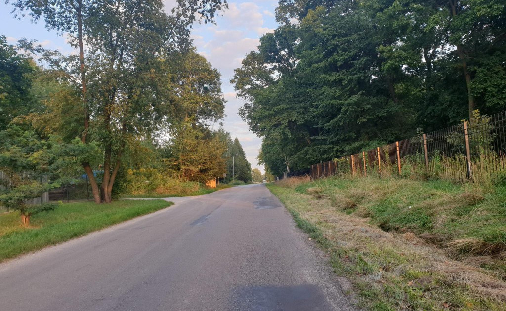 Działka na sprzedaż - Widok 2