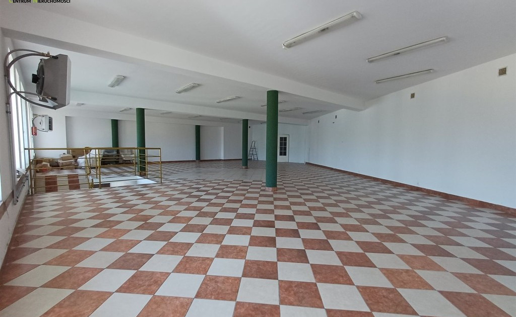 Lokal handlowy, usługowy do wynajęcia - Widok 2