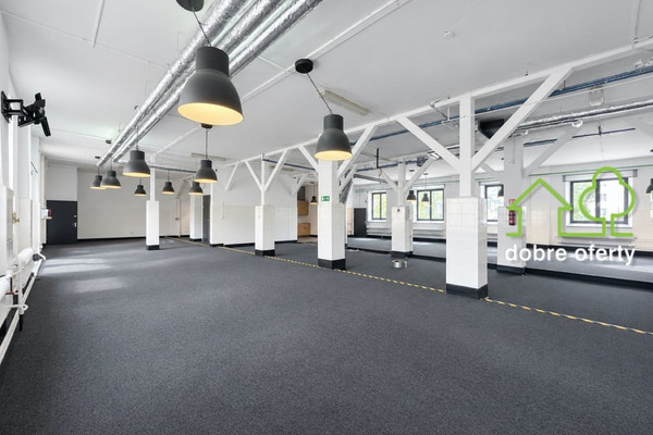 Poslovni prostor, 400 m²