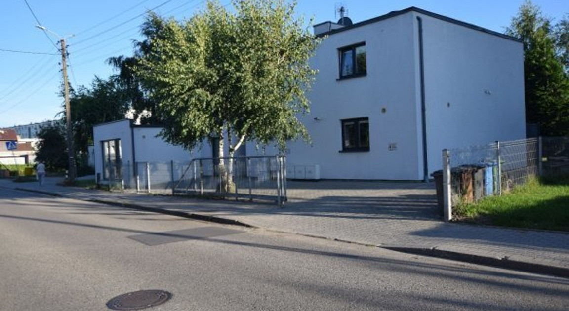 Nieruchomość komercyjna na sprzedaż - Widok 2