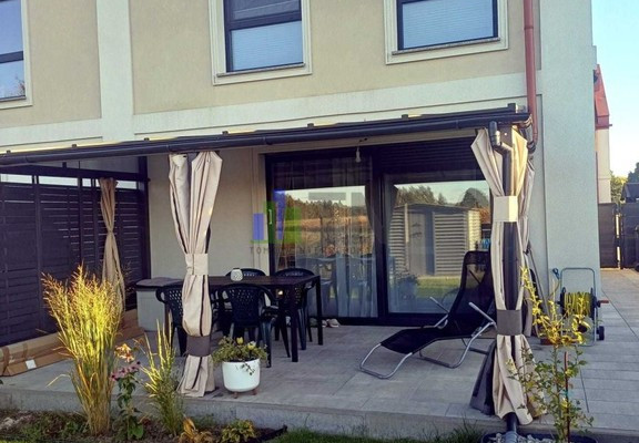 Dom, 93 m², pozemok 300 m²