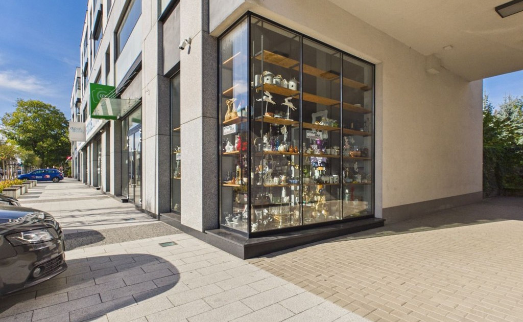 Lokal handlowy, usługowy do wynajęcia - Widok 2