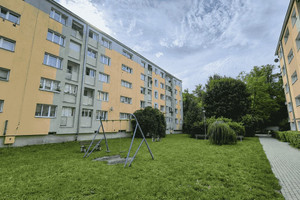 2 pokoje | 33m² | Świdnica - Saperów, | Balkon | C.O. miejskie | bez prowizji