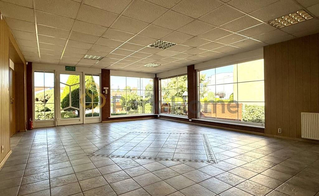 Lokal handlowy, usługowy do wynajęcia - Widok 2