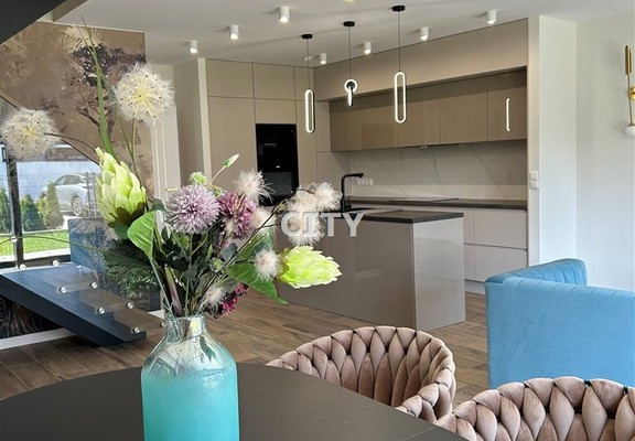 Hus, 132 m², tomt 514 m²