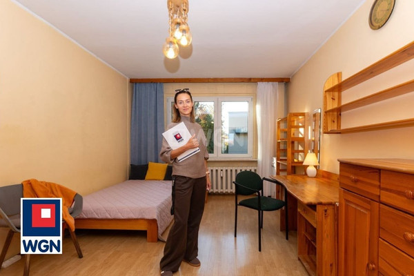 Apartament me 4 dhoma, 73 m²