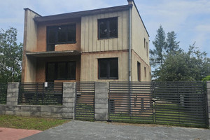 Dom wolnostojący, piętrowy, działka 500 m2, ul. Fabryczna, cena 550 tys.