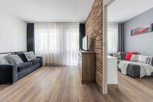 Jasne 2 pokoje (39,5 m²) z dużym balkonem