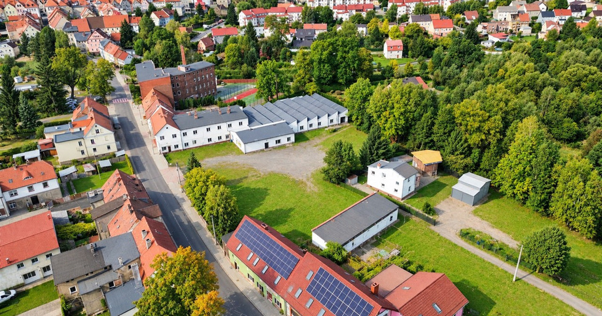 Nieruchomość komercyjna na sprzedaż - Widok 2