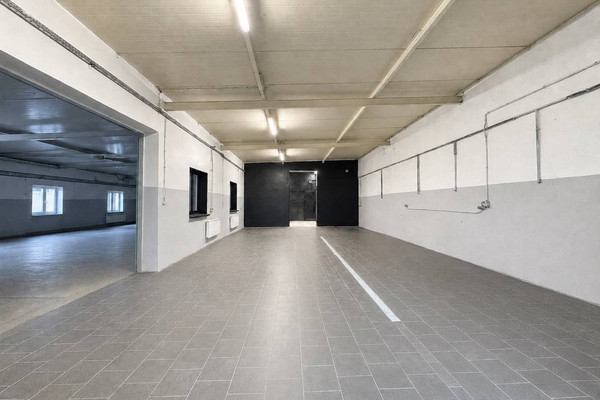 Bedrijfsruimte, 560 m²