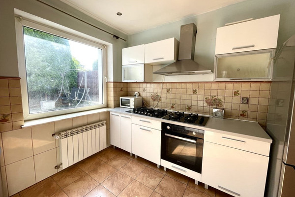 Dom, 240 m², pozemok 290 m²