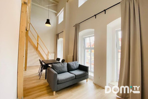 Nietuzinkowy apartament z antresolą