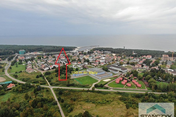 Οικόπεδο, 653 m²