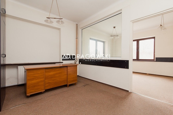 Commercial property, 420 m²