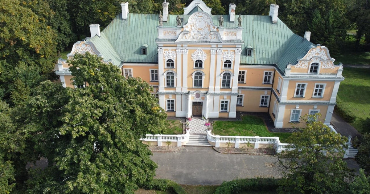 Nieruchomość komercyjna na sprzedaż - Widok 2
