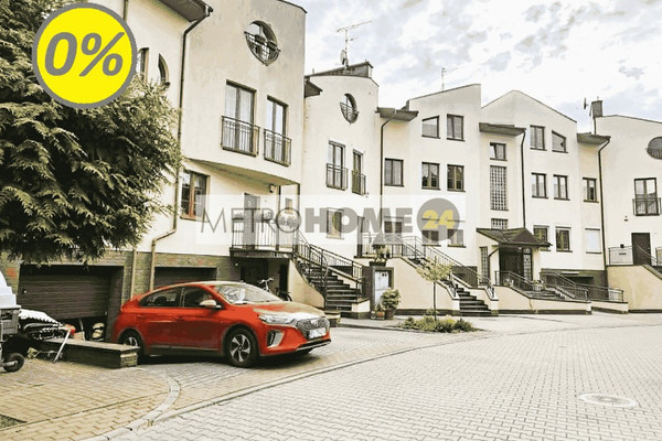House, 306 m²