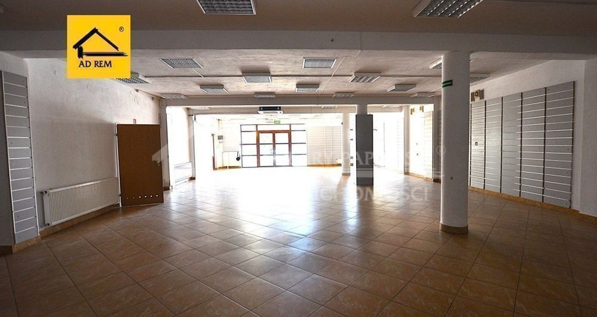 Lokal handlowy, usługowy do wynajęcia - Widok 2