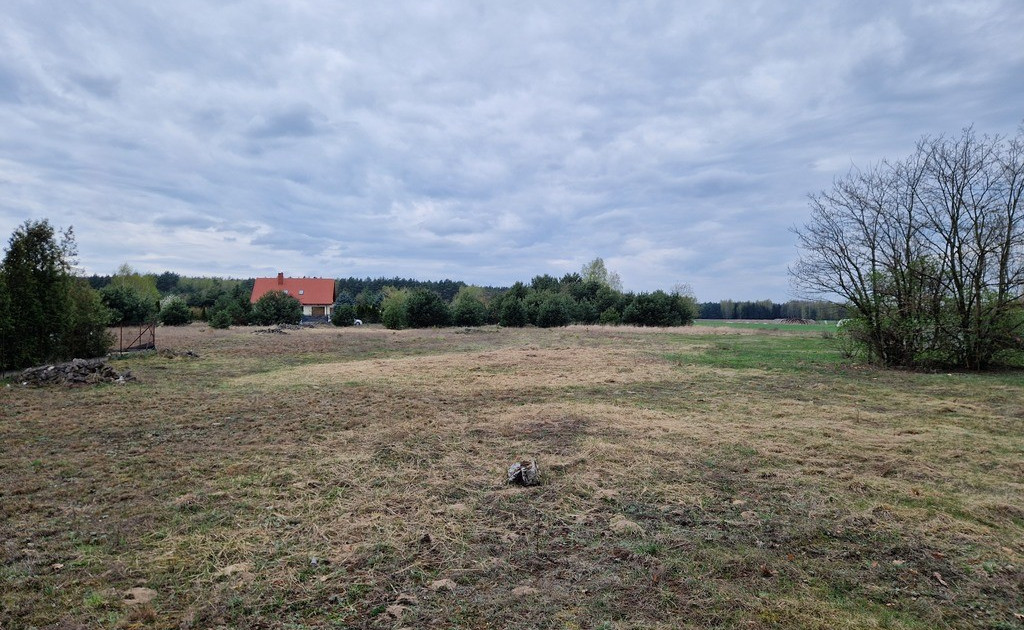 Działka na sprzedaż - Widok 2