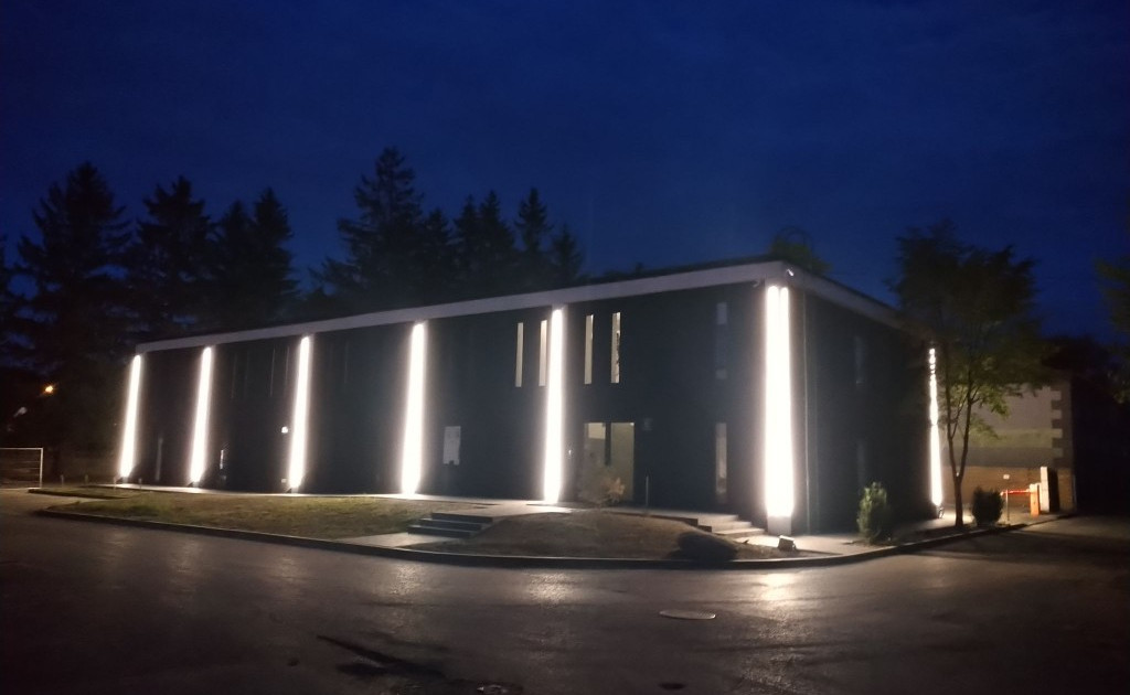 Lokal handlowy, usługowy na sprzedaż - Widok 2