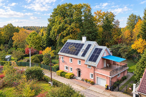 Shtëpi, 178 m², tokë 871 m²