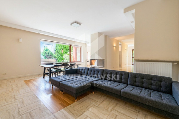 Dar, 360 m², art 300 m²