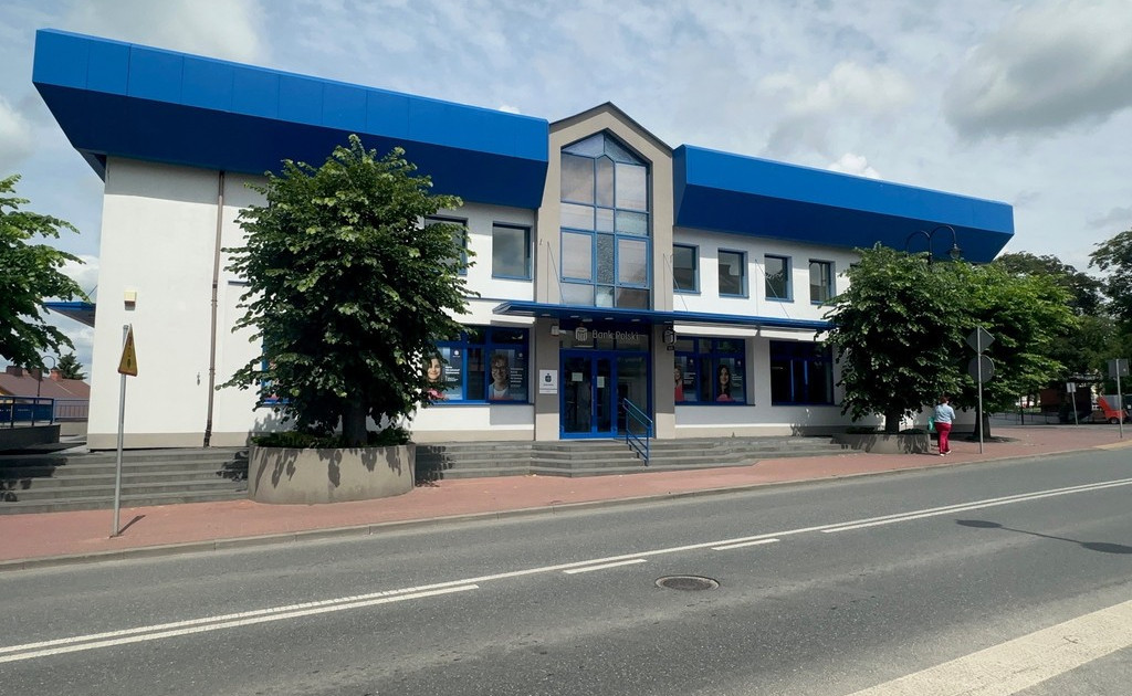Biurowiec na sprzedaż - Widok 2