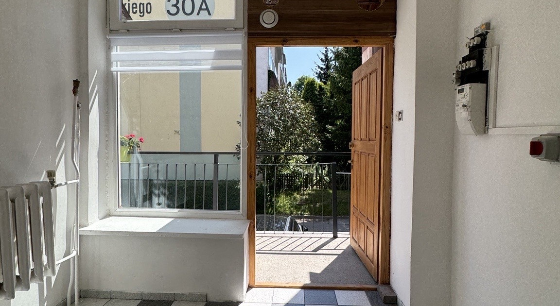 Lokal handlowy, usługowy na sprzedaż - Widok 2