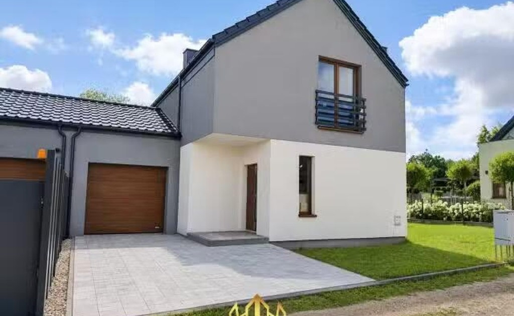 House in Poczesna - View 2