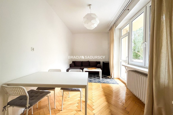 1-soban stan, 48 m²