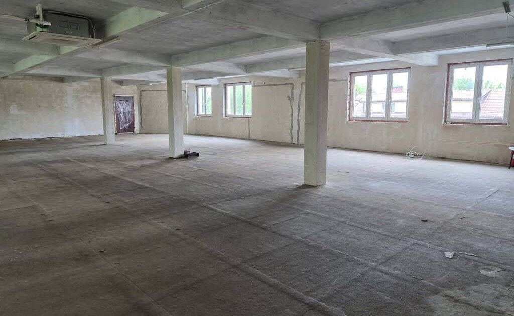 Lokal handlowy, usługowy do wynajęcia - Widok 2