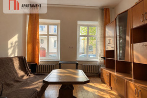 Klimatyczne mieszkanie na parterze