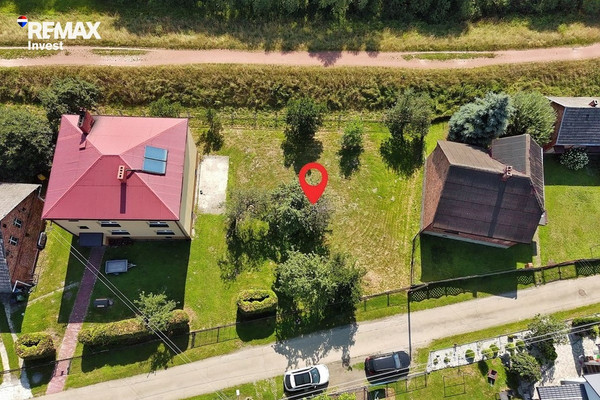 Land, 483 m²