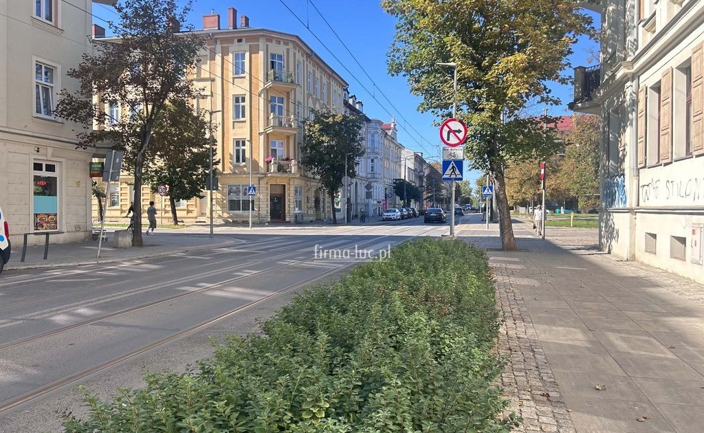 Lokal handlowy, usługowy do wynajęcia - Widok 2