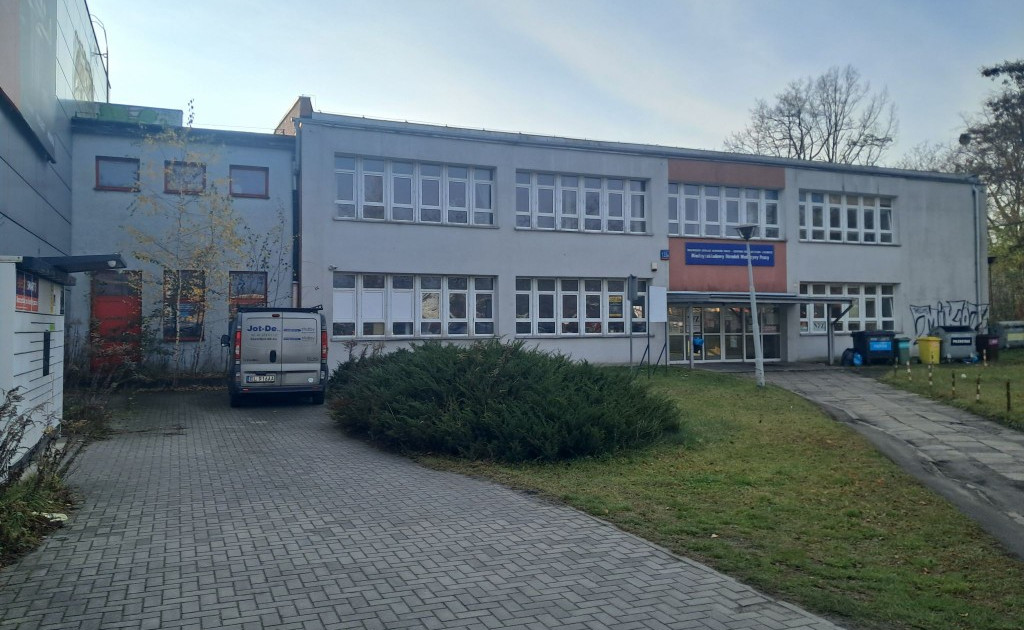 Nieruchomość komercyjna na sprzedaż - Widok 2