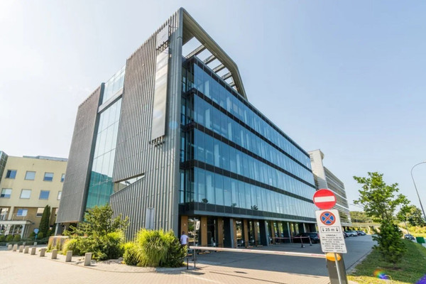 Äripind, 327 m²
