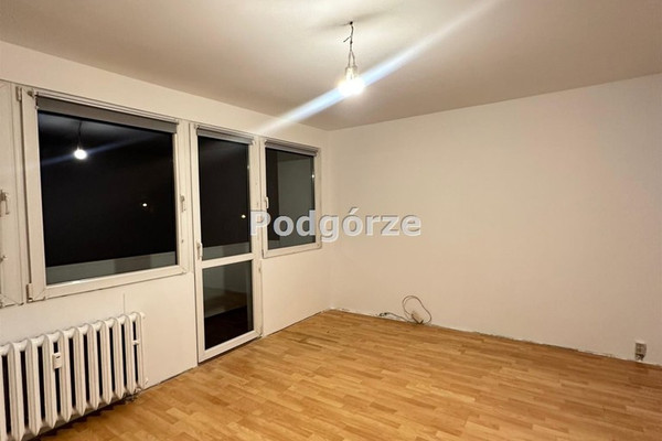 Apartament me 3 dhoma, 56 m²