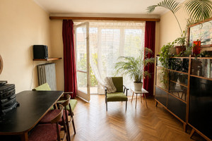 56,3m² Potencjał na 3 pokojowe I Duży balkon I Niski czynsz I Stare Miasto