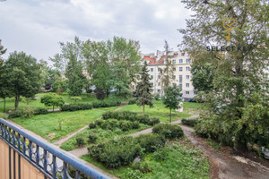 Przedwojenna kamienica | 3 m wysokości | Balkon