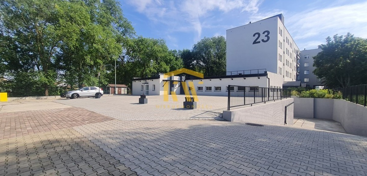 Lokal handlowy, usługowy do wynajęcia - Widok 2