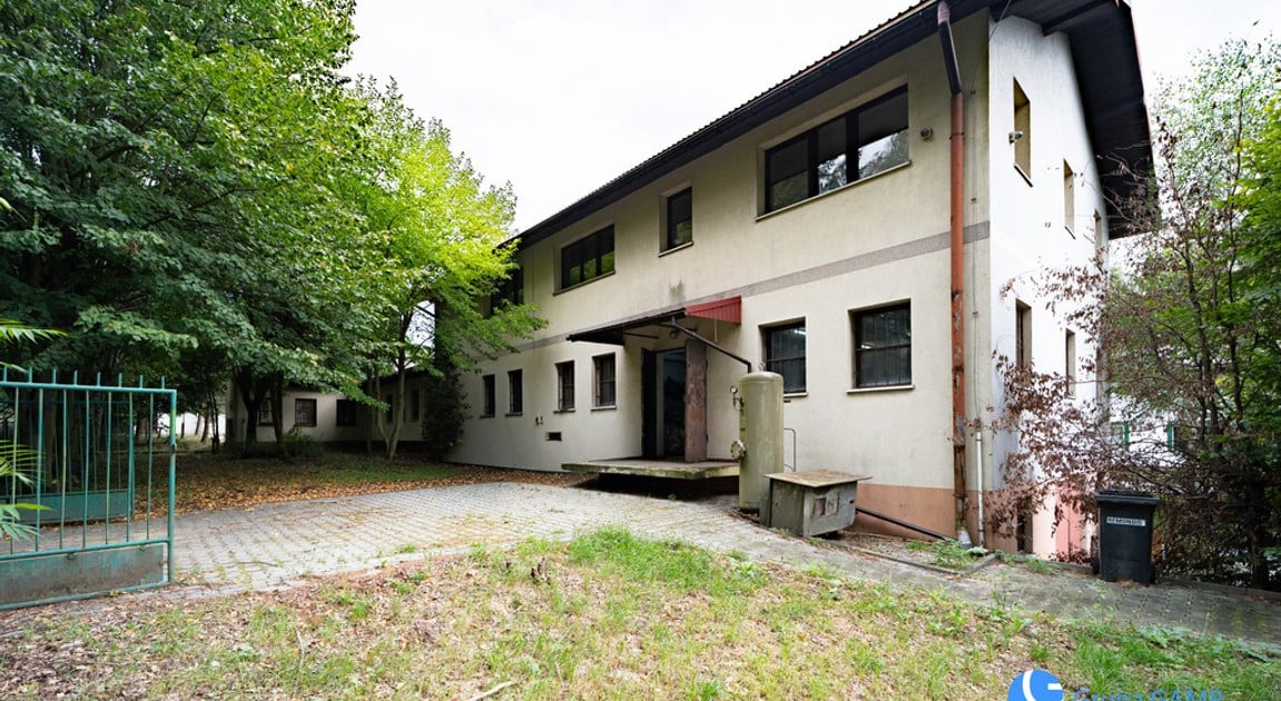 Nieruchomość komercyjna do wynajęcia - Widok 2