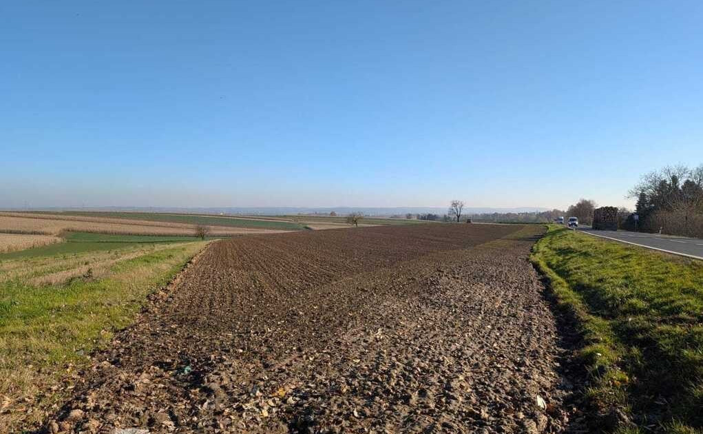 Działka na sprzedaż - Widok 2
