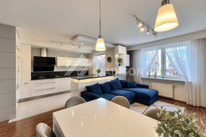 69 m2 | 3 pokoje | taras 35 m2 | metro 10 min