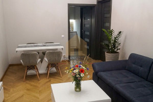 Parter, 2 łazienki, 3 pokoje, 66m2,centrum Bielawy