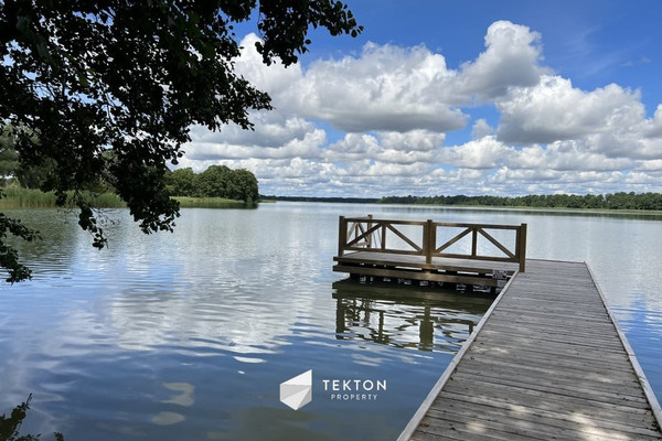 Telek, 10100 m²