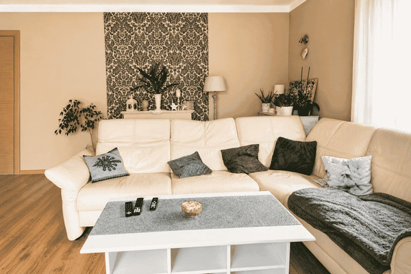 House, 130 m², land 1259 m²