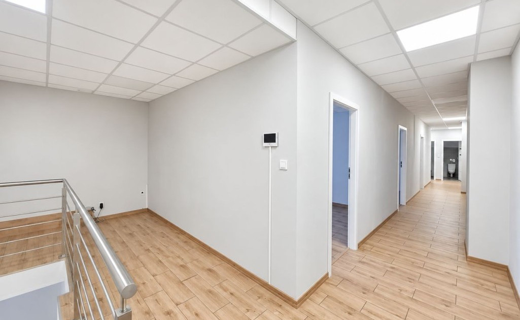 Lokal handlowy, usługowy do wynajęcia - Widok 2