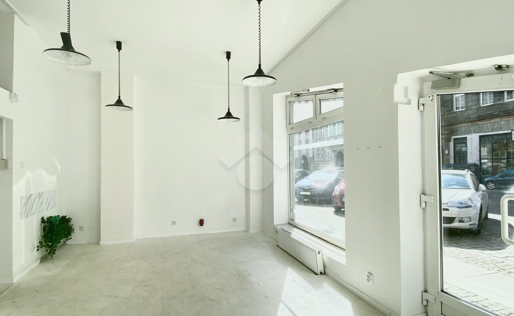 Lokal handlowy, usługowy do wynajęcia - Widok 2