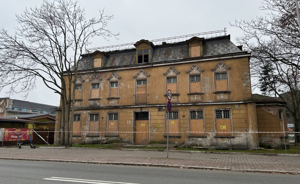 Kamienica, blok na sprzedaż - Widok 2